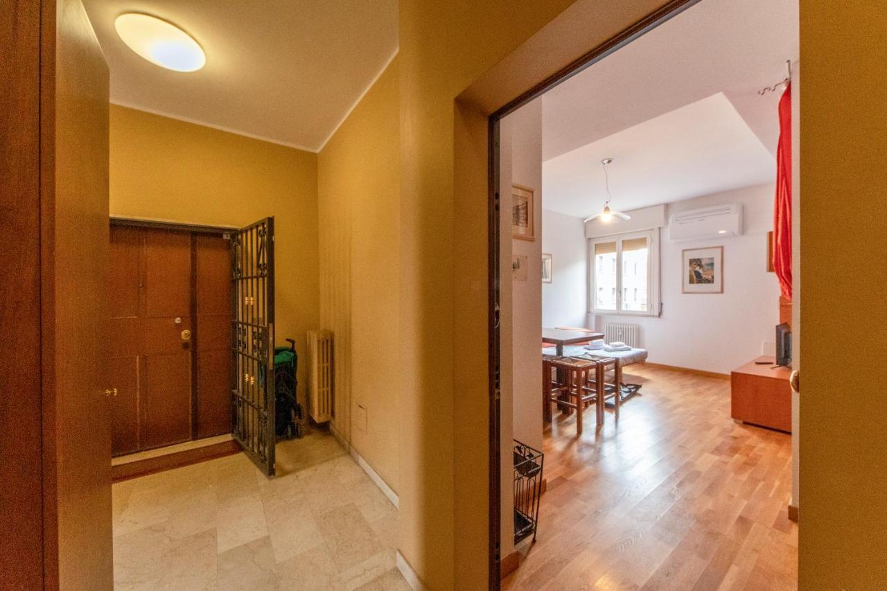 Апартаменты Housmart Milazzo 5 Болонья Экстерьер фото